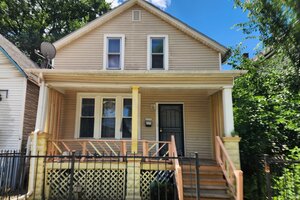 Photo of 11566 S Lafayette Avenue Chicago IL 60628