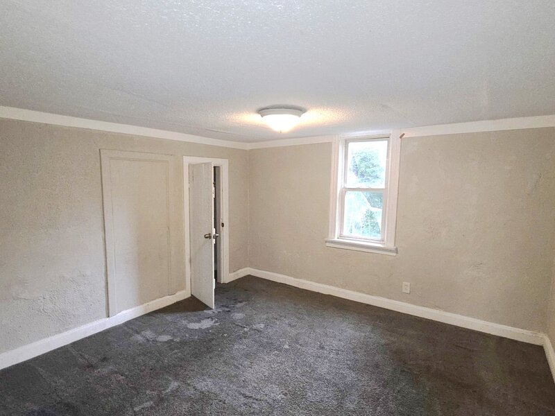 11566 S Lafayette Avenue Chicago IL 60628