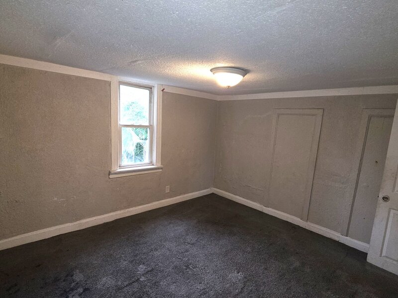 11566 S Lafayette Avenue Chicago IL 60628