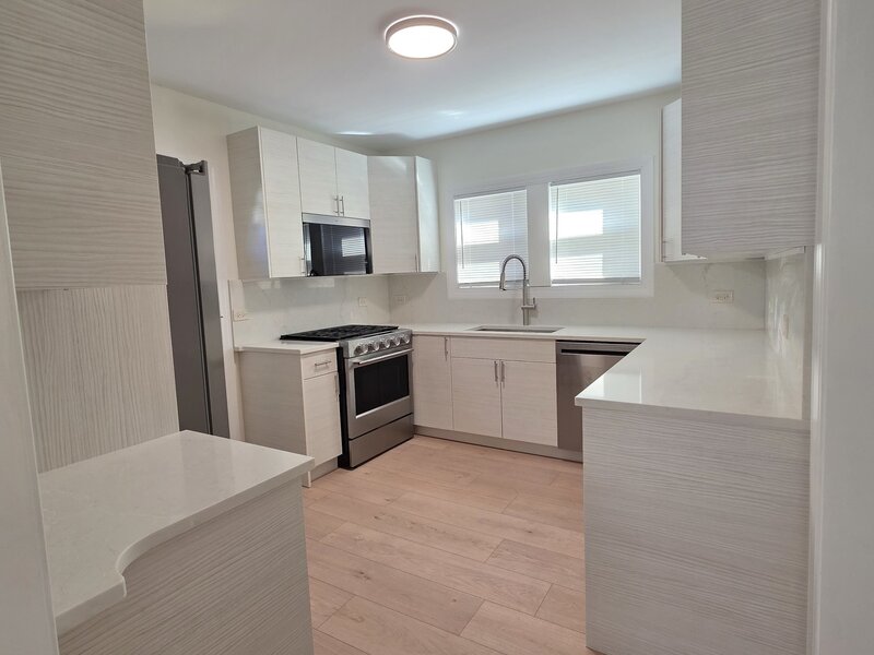 418 Hull Court Waukegan IL 60085