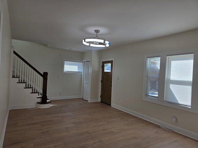 418 Hull Court Waukegan IL 60085