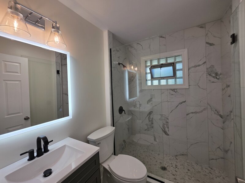 418 Hull Court Waukegan IL 60085
