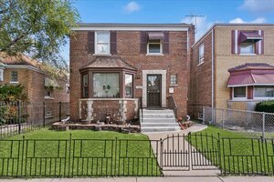 Photo of 10609 S Indiana Avenue Chicago IL 60628