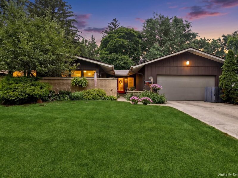 125 N Park Boulevard Glen Ellyn IL 60137