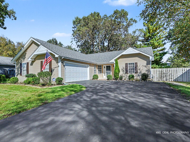 714 Dartmouth Drive Island Lake IL 60042