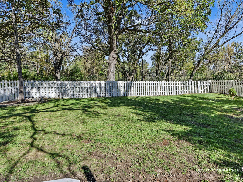714 Dartmouth Drive Island Lake IL 60042