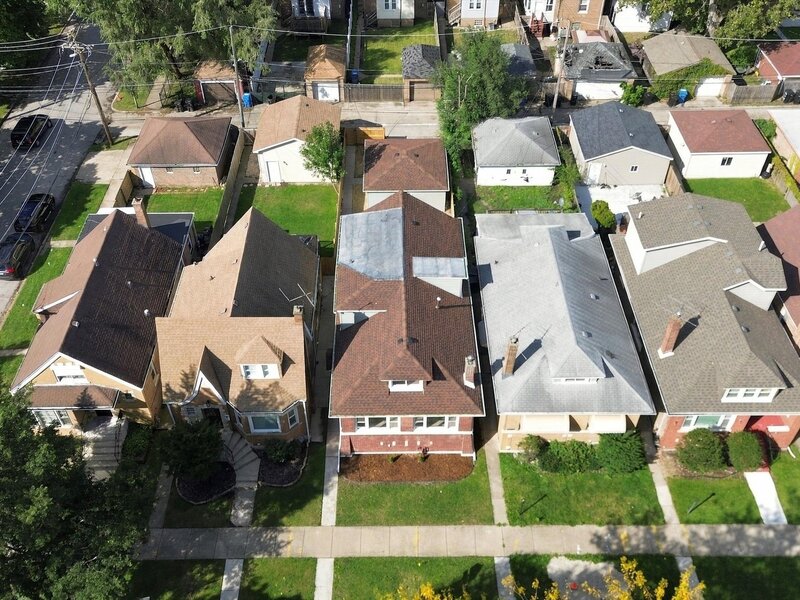8352 S Phillips Avenue Chicago IL 60617