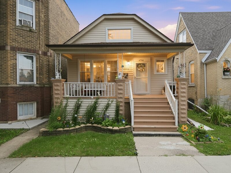 4746 N Karlov Avenue Chicago IL 60630