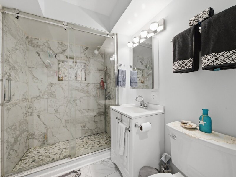 4746 N Karlov Avenue Chicago IL 60630