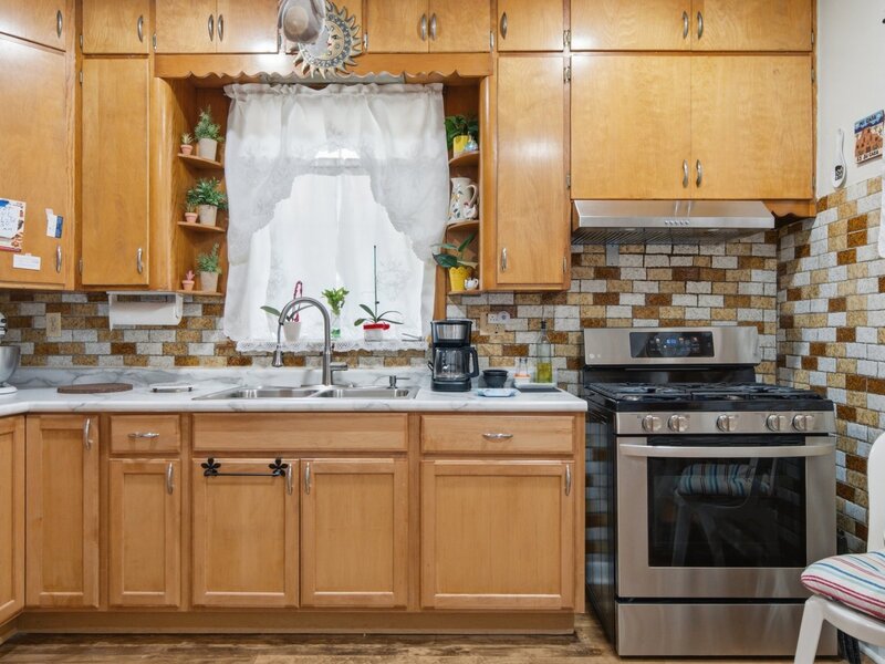 4746 N Karlov Avenue Chicago IL 60630