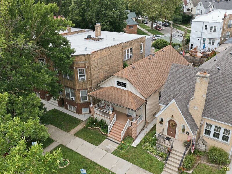 4746 N Karlov Avenue Chicago IL 60630