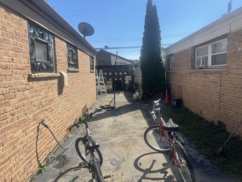 3771 W Pippin Street Chicago IL 60652