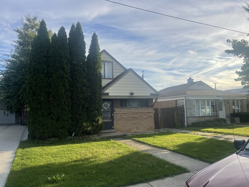 3771 W Pippin Street Chicago IL 60652