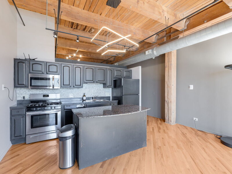 1250 W Van Buren Street Chicago IL 60607