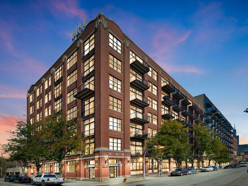 1250 W Van Buren Street Chicago IL 60607