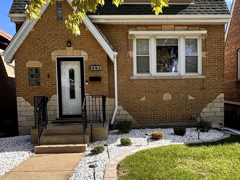 3841 Home Avenue Berwyn IL 60402