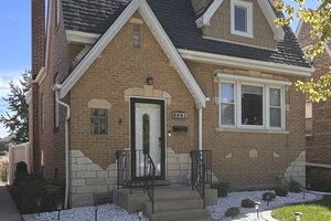 Photo of 3841 Home Avenue Berwyn IL 60402