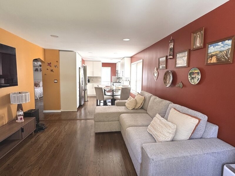 3841 Home Avenue Berwyn IL 60402