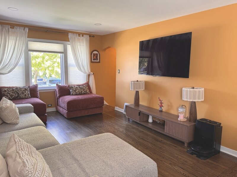 3841 Home Avenue Berwyn IL 60402