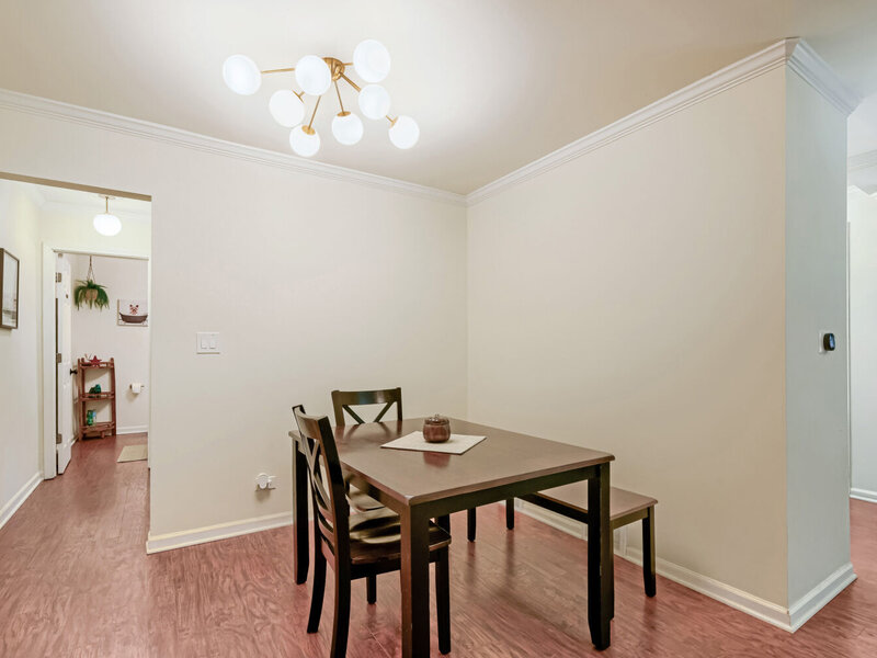 1410 W Sherwin Avenue Chicago IL 60626