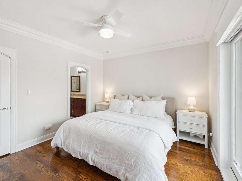 1450 W Chestnut Street Chicago IL 60642