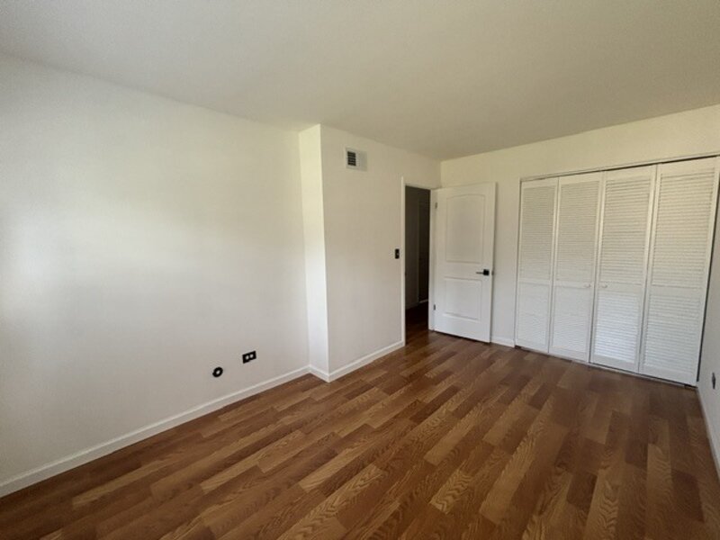 1242 Oboe Court Wheeling IL 60090