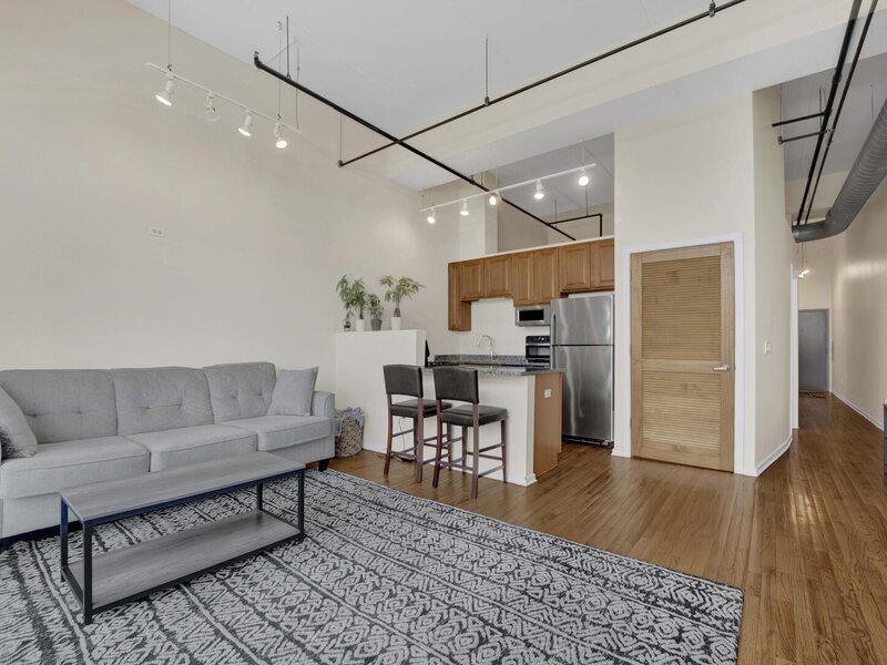 1645 W Ogden Avenue Chicago IL 60612