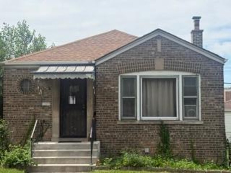 9756 S Avalon Avenue Chicago IL 60628