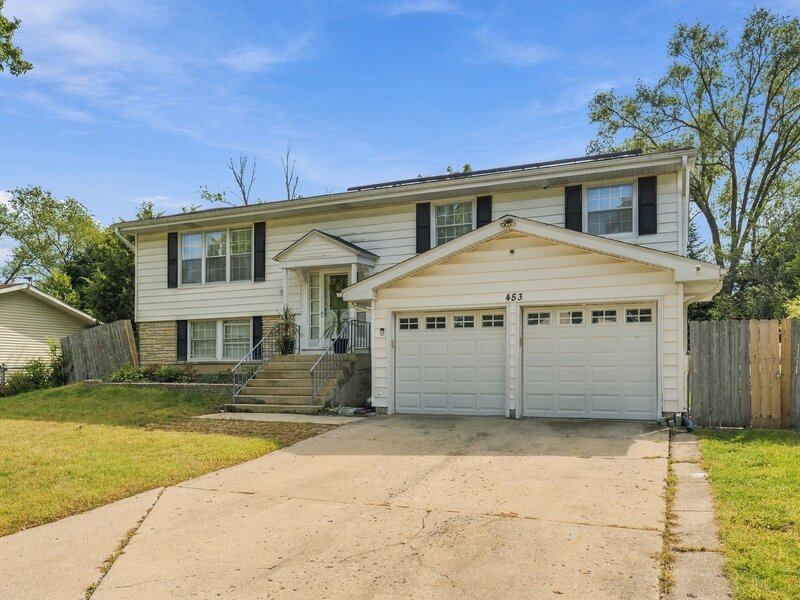 453 Cumberland Lane Bolingbrook IL 60440