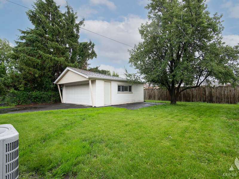 6127 W 79th Place Burbank IL 60459