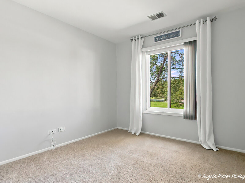 866 E Carriage Lane Palatine IL 60074
