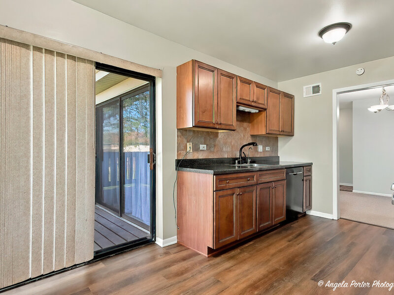 866 E Carriage Lane Palatine IL 60074