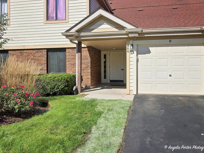 866 E Carriage Lane Palatine IL 60074