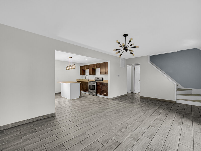 8930 Saratoga Drive Bridgeview IL 60455