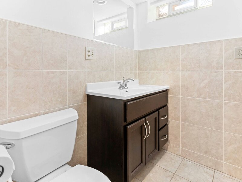 5701 W Henderson Street Chicago IL 60634