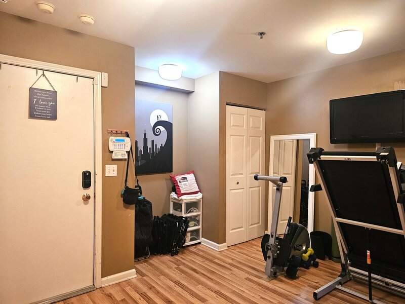 3951 W Ainslie Street Chicago IL 60625