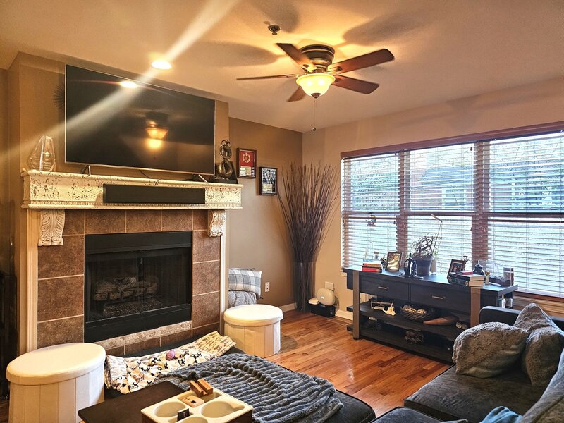 3951 W Ainslie Street Chicago IL 60625