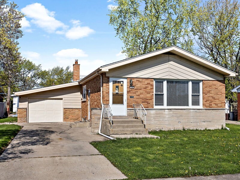 316 N Arquilla Drive Chicago Heights IL 60411