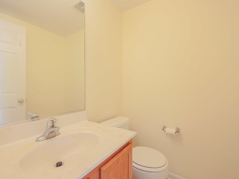 736 Hanbury Drive Des Plaines IL 60016