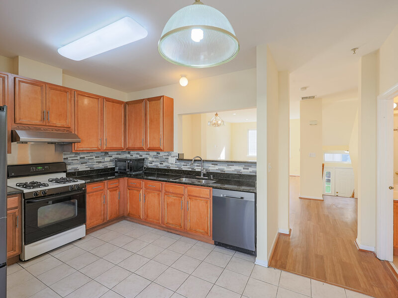 736 Hanbury Drive Des Plaines IL 60016