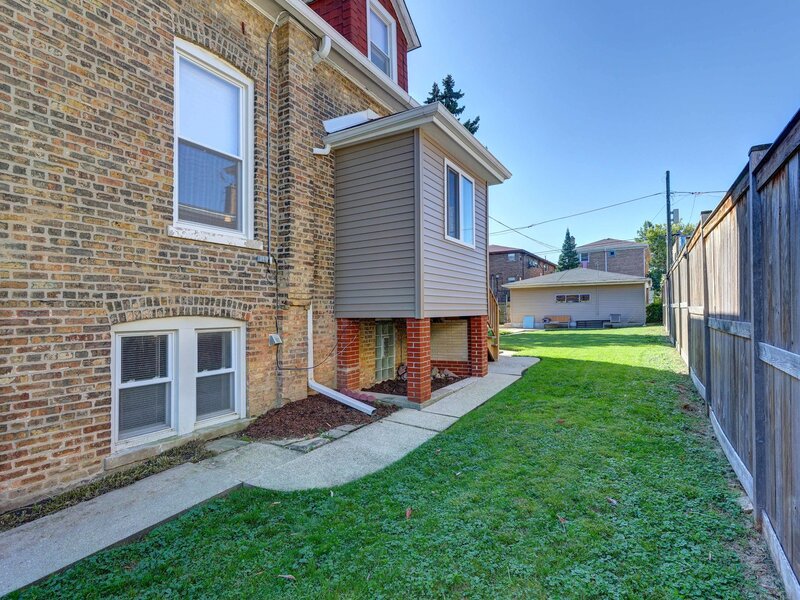 2608 N Merrimac Avenue Chicago IL 60639