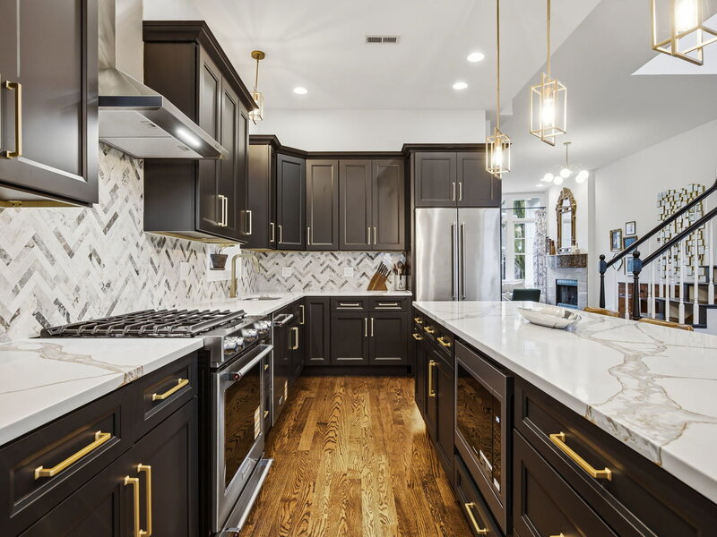 1310 W Roscoe Street Chicago IL 60657