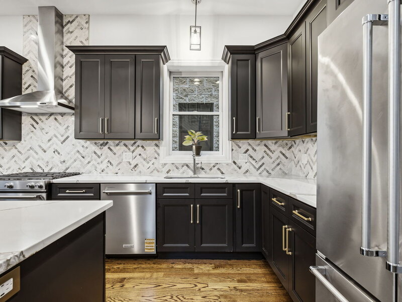 1310 W Roscoe Street Chicago IL 60657