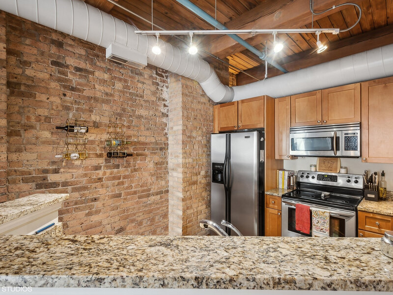 225 W Huron Street Chicago IL 60654