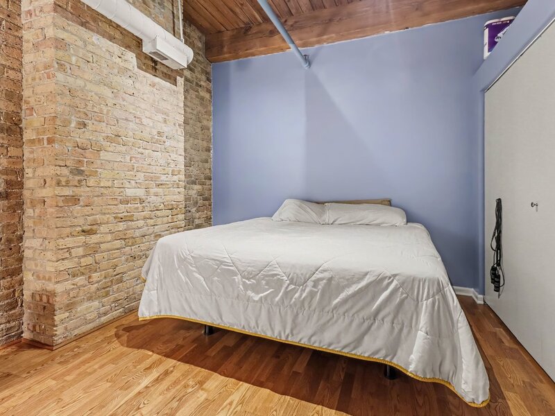 225 W Huron Street Chicago IL 60654
