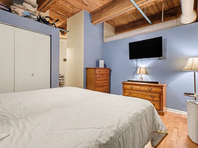225 W Huron Street Chicago IL 60654