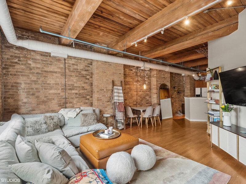 225 W Huron Street Chicago IL 60654