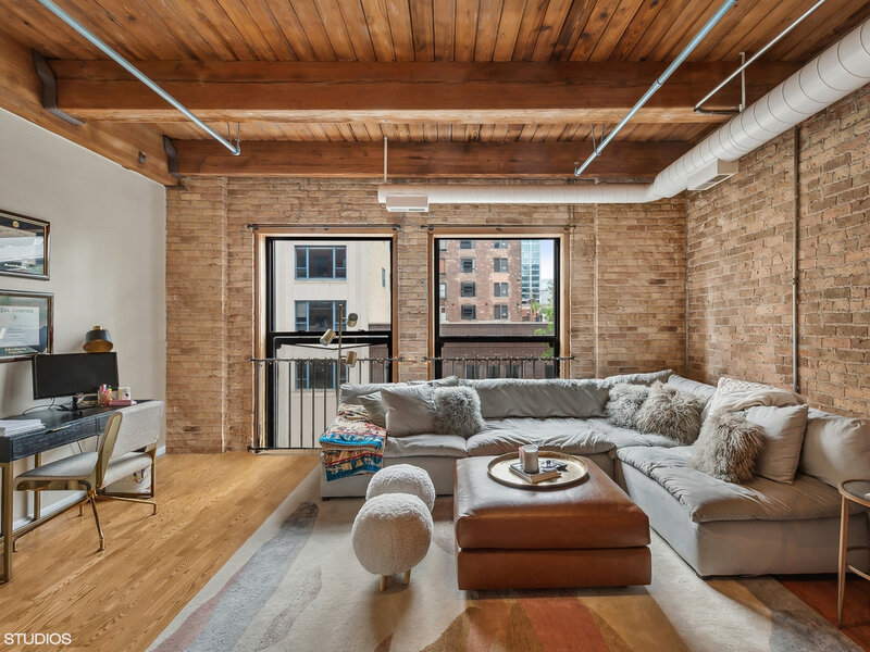 225 W Huron Street Chicago IL 60654