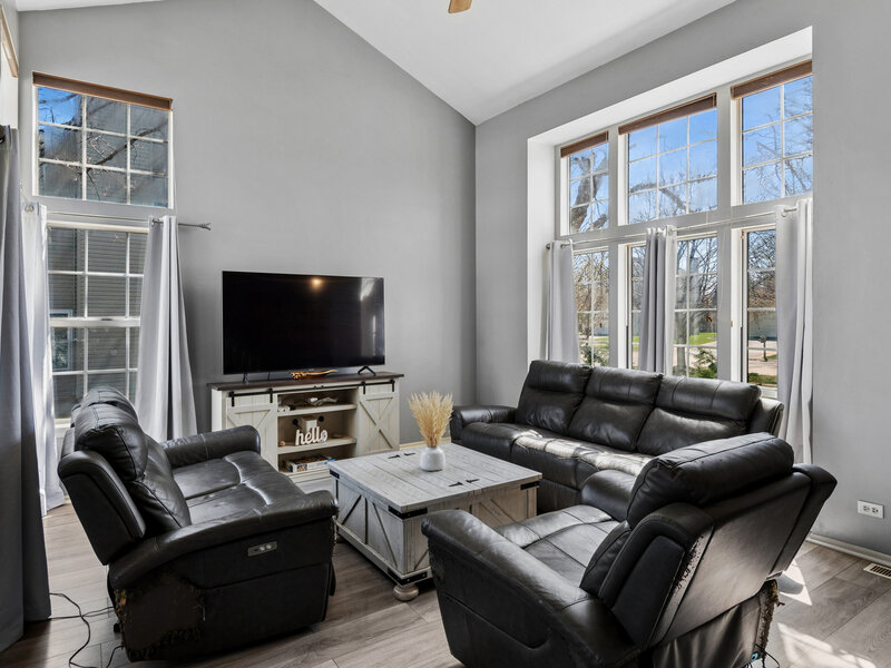 909 Brompton Circle Bolingbrook IL 60440