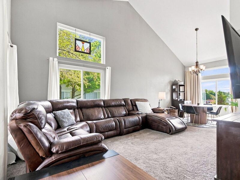 731 Nashua Court Crystal Lake IL 60012